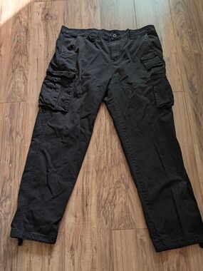 Men's Black Cargo Pants – Classic Utility Style